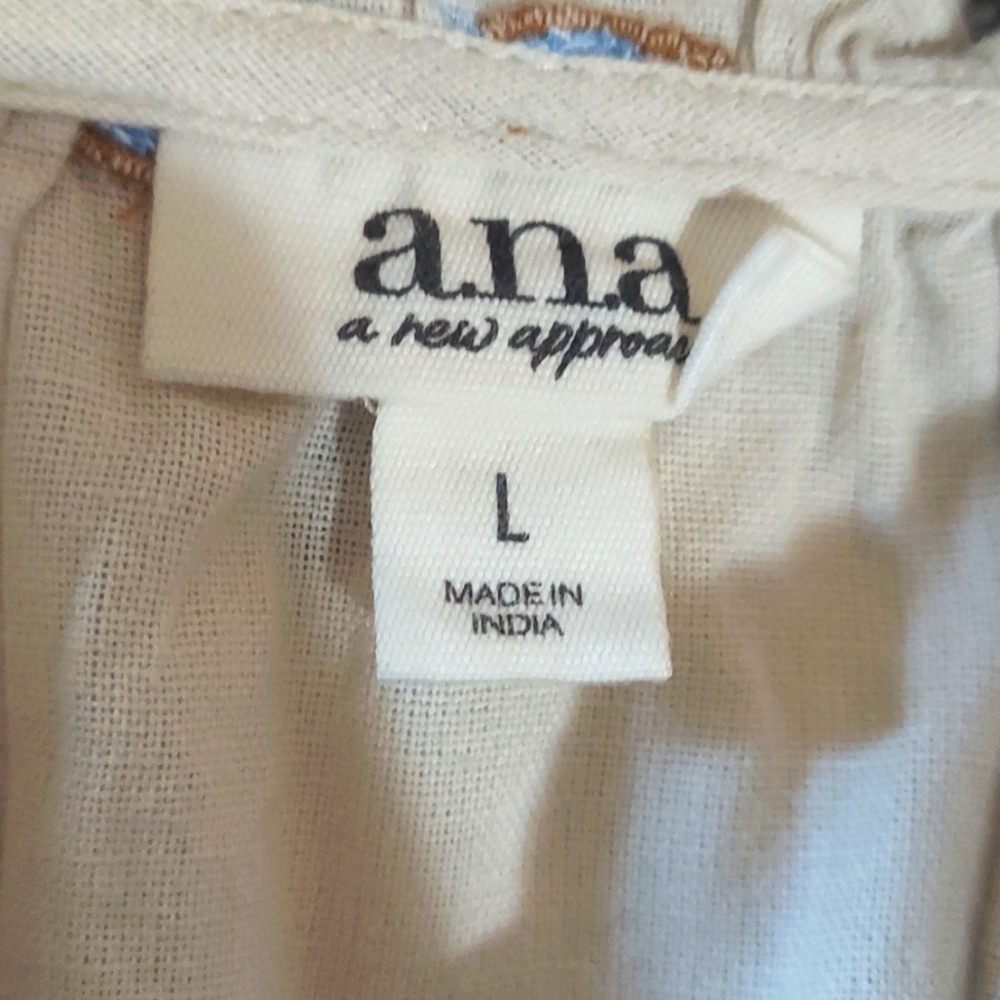 NWT Ana Cotton/Linen Em roidered Blouse With Pintuck Details - Picture 5 of 7